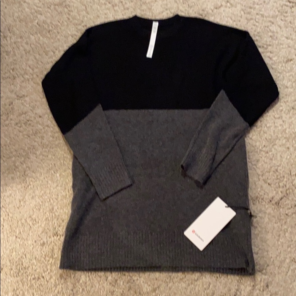 NWOT size small lululemon restful intention sweater